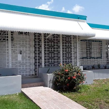 Casa Del Sol-Unit A Villa Bayamón Exterior photo