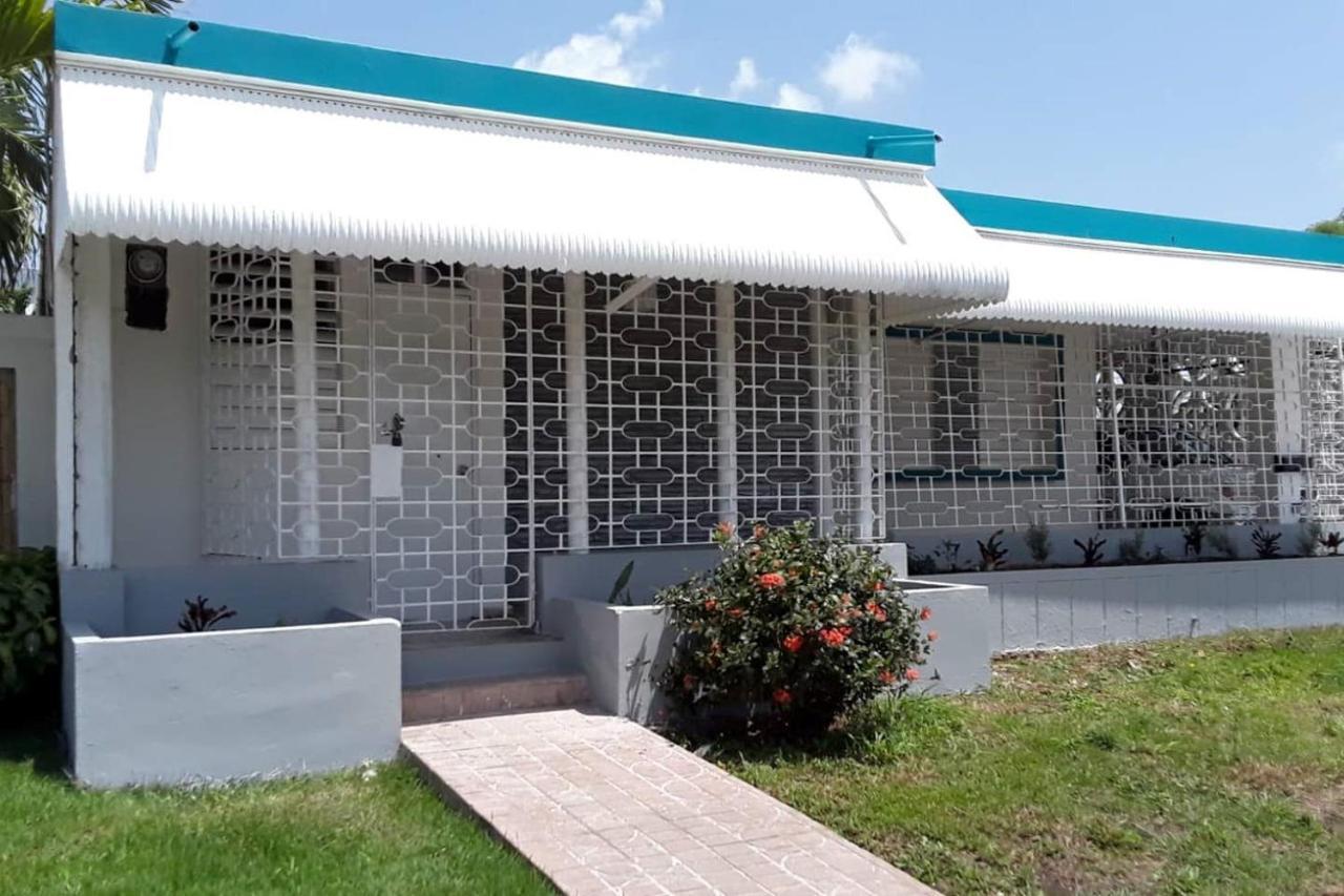 Casa Del Sol-Unit A Villa Bayamón Exterior photo